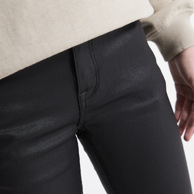Mid waist skinny jeans "Skippy" Coated Black